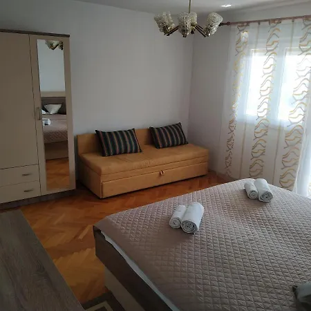 Buto 2 Ck With Terrace Crikvenica